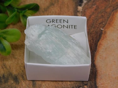 GREEN ARAGONITE ROCK STONE LAPIDARY SPECIMEN