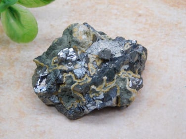 ROCK STONE LAPIDARY SPECIMEN