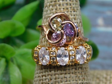 STONE RINGS ROCK STONE LAPIDARY SPECIMEN