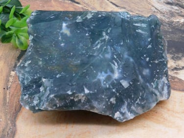 OBSIDIAN ROCK STONE LAPIDARY SPECIMEN
