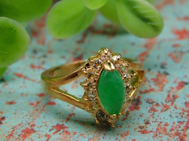 STONE RING ROCK STONE LAPIDARY SPECIMEN