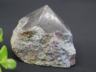 SODALITE POINT ROCK STONE LAPIDARY SPECIMEN