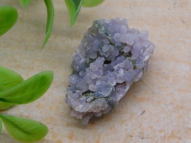 GRAPE AGATE ROCK STONE LAPIDARY SPECIMEN