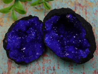 BLUE GEODE ROCK STONE LAPIDARY SPECIMEN