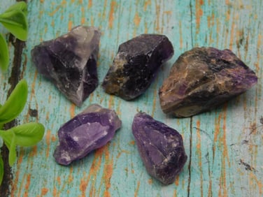 AMETHYST ROCK STONE LAPIDARY SPECIMEN