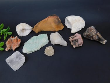 MIXED ROUGH ROCK STONE LAPIDARY SPECIMEN