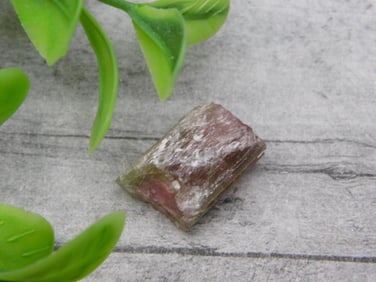 ROCK STONE LAPIDARY SPECIMEN