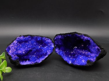 BLUE GEODE ROCK STONE LAPIDARY SPECIMEN