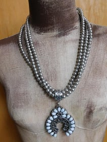 COSTUME JEWELRY SQUASH BLOSSOM NECKLACE