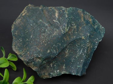 BLOODSTONE ROCK STONE LAPIDARY SPECIMEN