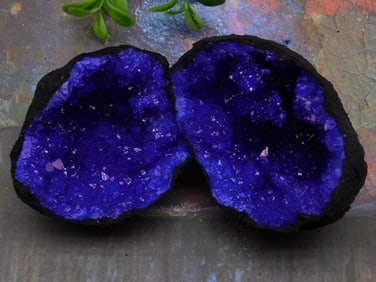 BLUE GEODE ROCK STONE LAPIDARY SPECIMEN