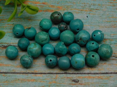 STONE BEADS ROCK STONE LAPIDARY SPECIMEN