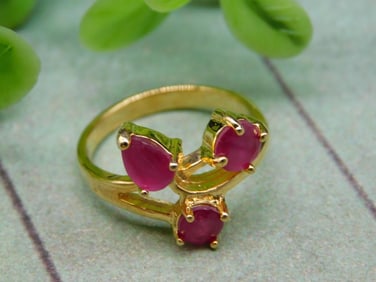 STONE RING ROCK STONE LAPIDARY SPECIMEN