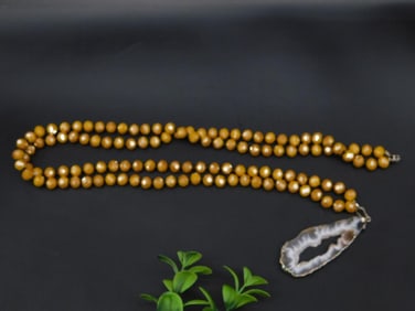 GEODE SLICE PENDANT ON SPARKLE BEAD NECKLACE ROCK STONE LAPIDARY SPECIMEN