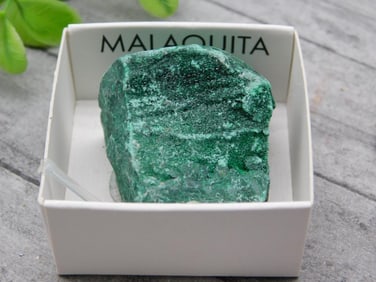 MALACHITE ROCK STONE LAPIDARY SPECIMEN