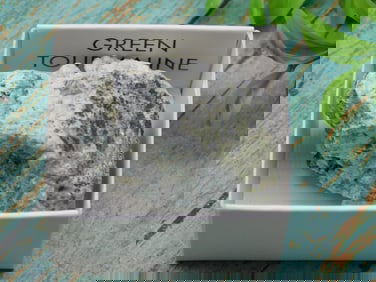 GREEN TOURMALINE ROCK STONE LAPIDARY SPECIMEN