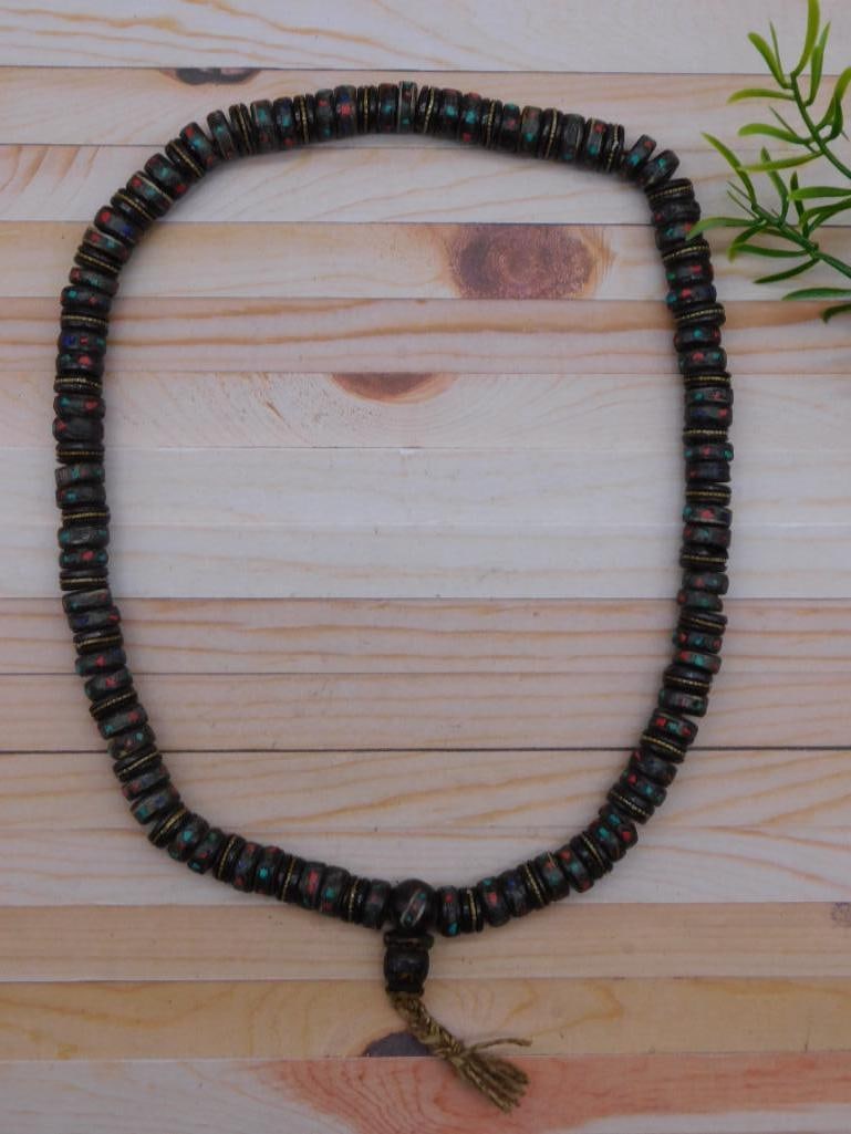 AFRICAN TRADE BEAD NECKLACE ROCK STONE LAPIDARY SPECIMEN: AFRICAN TRADE BEAD NECKLACE ROCK STONE LAPIDARY SPECIMEN
