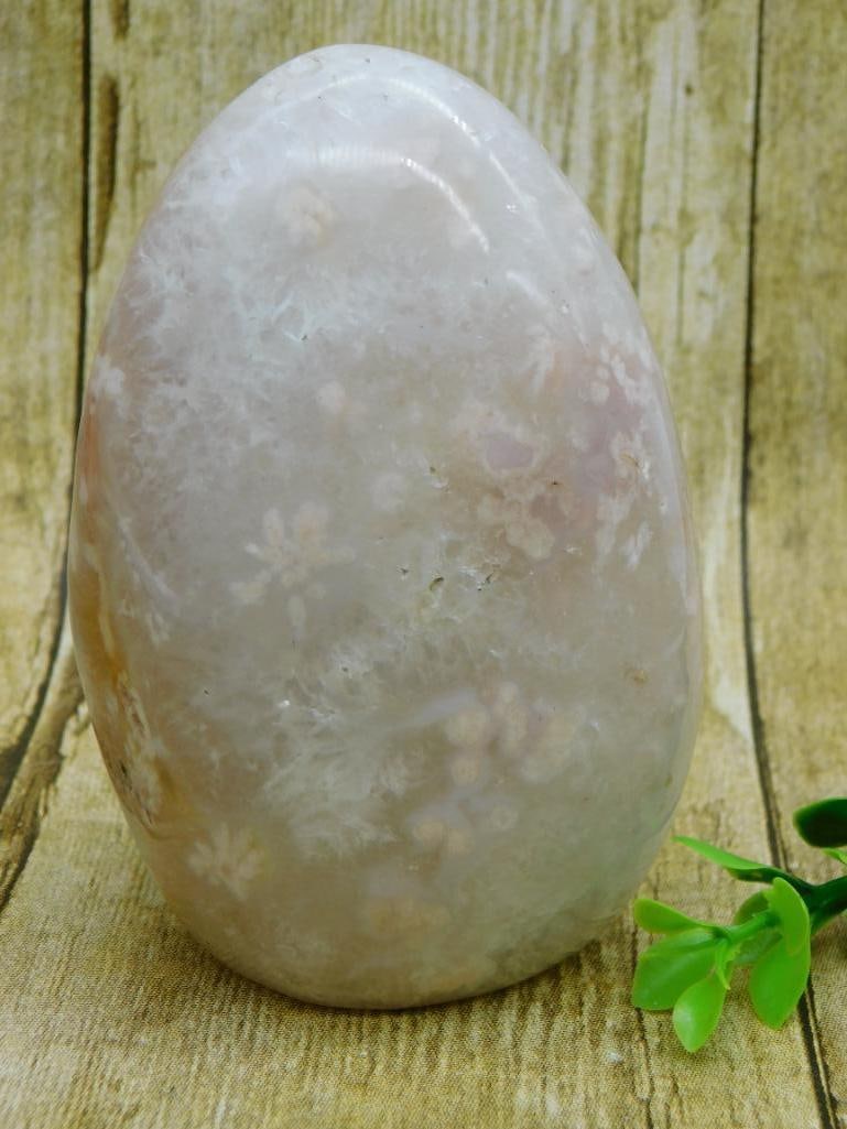 HATMANS FLOWER PETAL AGATE ROCK STONE LAPIDARY SPECIMEN (1 of 2)