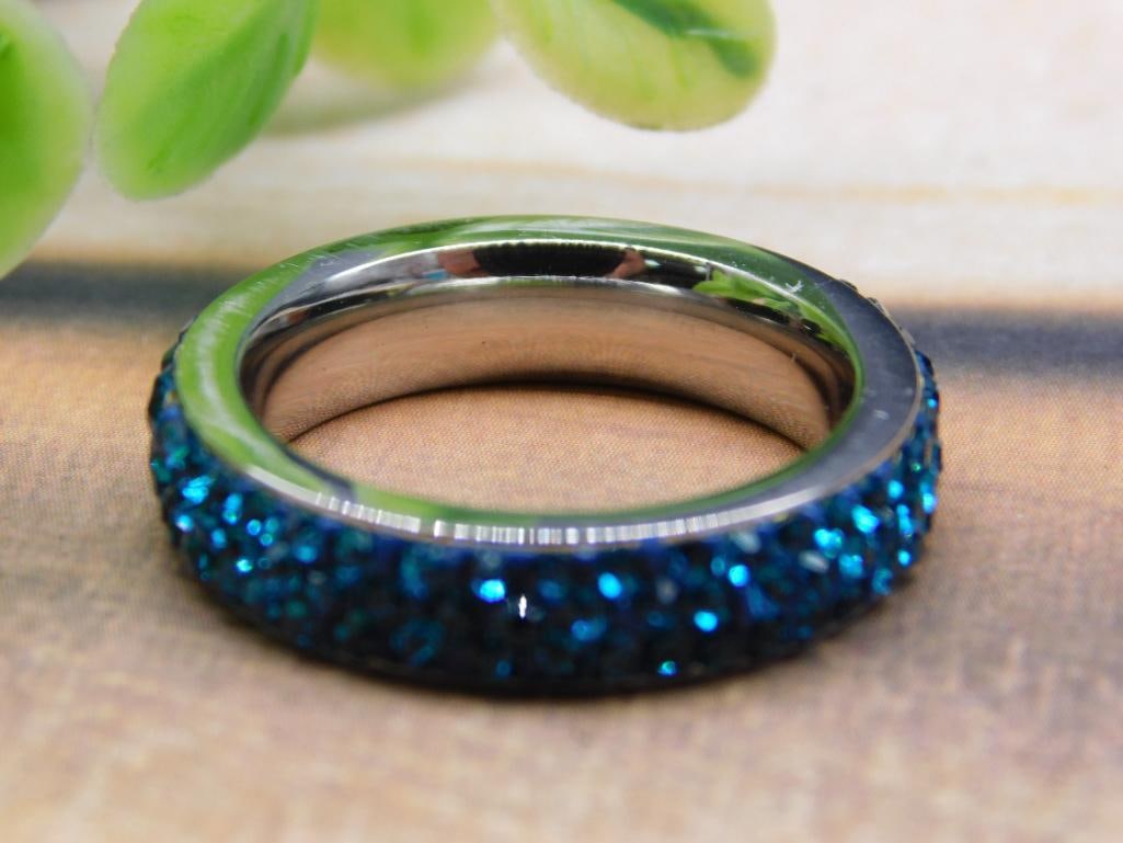 STONE RING ROCK STONE LAPIDARY SPECIMEN (1 of 2)