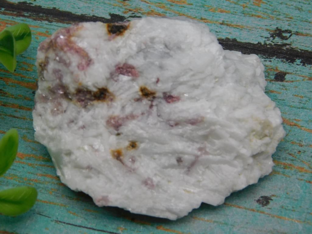 PINK TOURMALINE ROCK STONE LAPIDARY SPECIMEN (1 of 2)