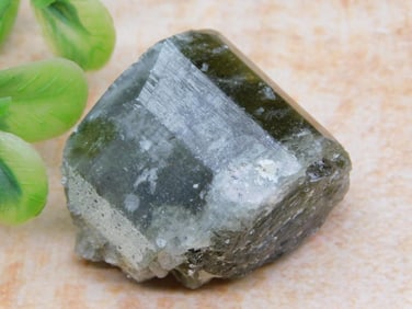 ROCK STONE LAPIDARY SPECIMEN