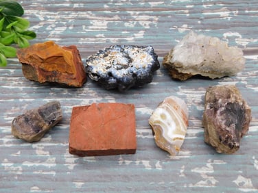 MIXED ROUGH LOT ROCK STONE LAPIDARY SPECIMEN