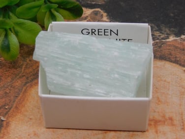 GREEN ARAGONITE ROCK STONE LAPIDARY SPECIMEN