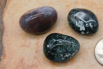 ROCK STONE LAPIDARY SPECIMEN