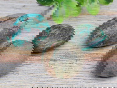 TURQUOISE ROCK STONE LAPIDARY SPECIMEN