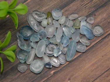 AQUAMARINE ROCK STONE LAPIDARY SPECIMEN