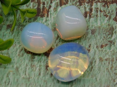 OPALITE ROCK STONE LAPIDARY SPECIMEN