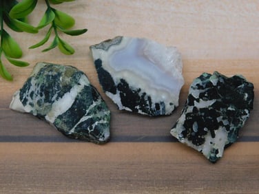 MIXED LOT ROCK STONE LAPIDARY SPECIMEN