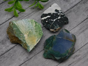 MIXED ROUGH ROCK STONE LAPIDARY SPECIMEN