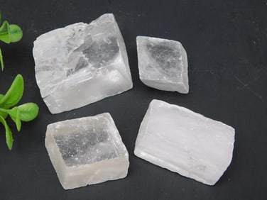 ICELANDIC SPAR ROCK STONE LAPIDARY SPECIMEN