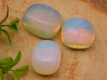 OPALITE ROCK STONE LAPIDARY SPECIMEN