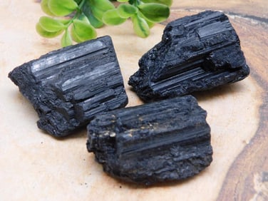 BLACK TOURMALINE ROCK STONE LAPIDARY SPECIMEN