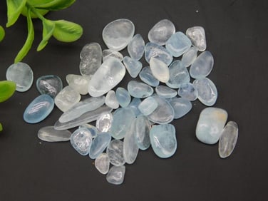 AQUAMARINE ROCK STONE LAPIDARY SPECIMEN