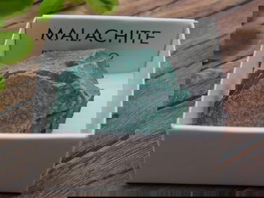 MALACHITE ROCK STONE LAPIDARY SPECIMEN