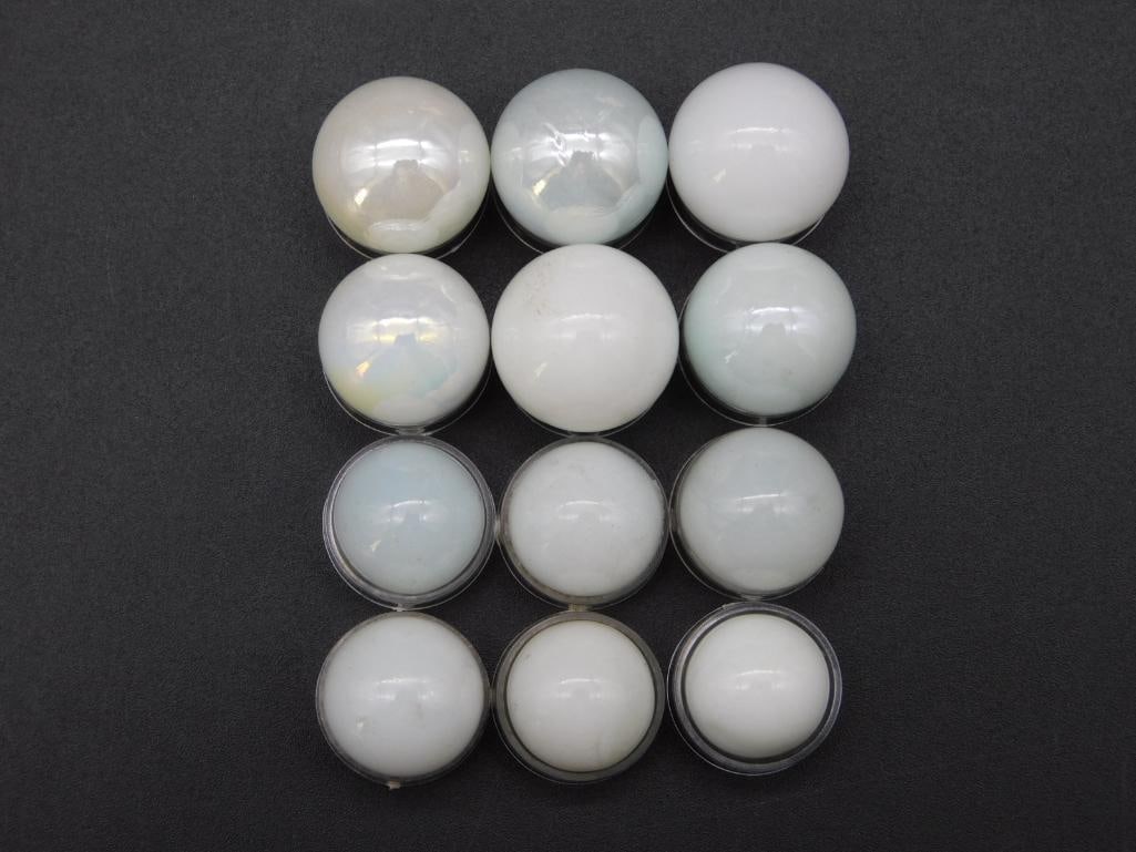 VINTAGE GLASS PLAYING MARBLE COLLECTIBLE: VINTAGE GLASS PLAYING MARBLE COLLECTIBLE
