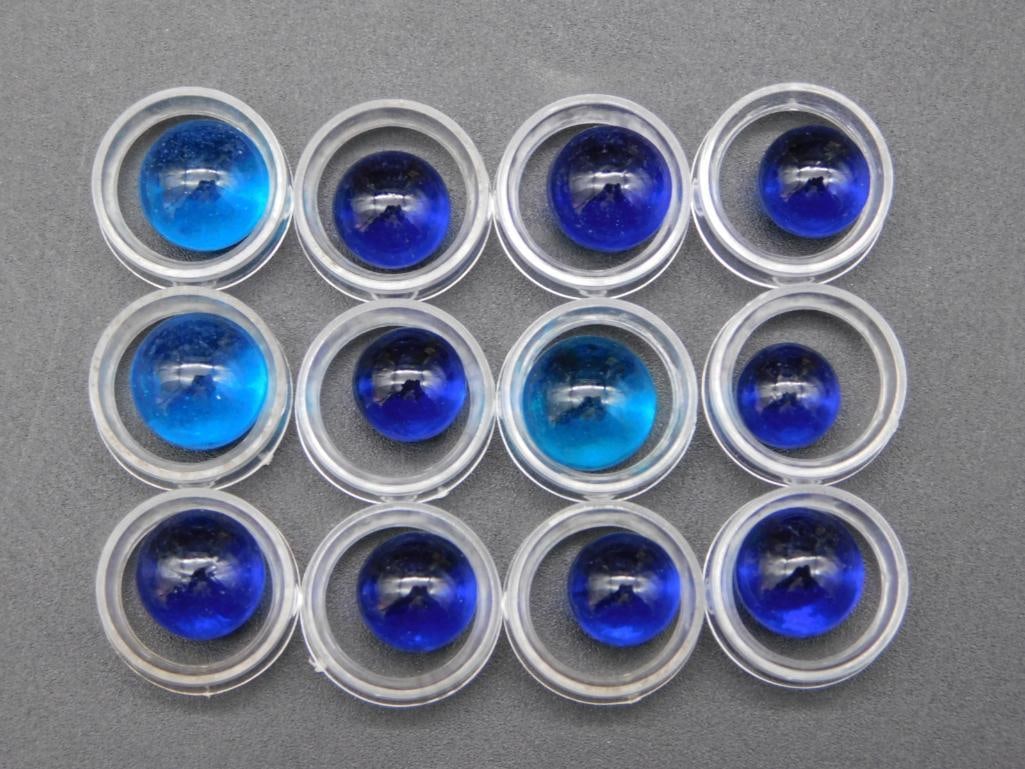 VINTAGE GLASS PLAYING MARBLE COLLECTIBLE: VINTAGE GLASS PLAYING MARBLE COLLECTIBLE