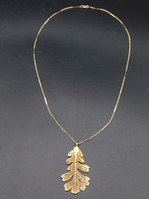 GOLD FILLED OAK LEAF PENDANT ON CHAIN NECKLACE VINTAGE ANTIQUE