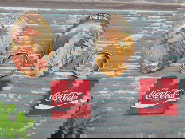 COCA-COLA ADVERTISING POCKET MIRRORS AND KEY CHAINS