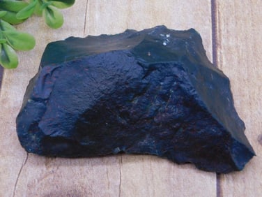 BLOODSTONE ROCK STONE LAPIDARY SPECIMEN