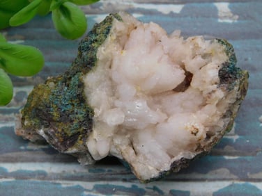 CAVE GEODE ROCK STONE LAPIDARY SPECIMEN