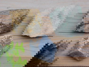 MIXED ROUGH LOT ROCK STONE LAPIDARY SPECIMEN