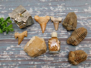 MIXED LOT ROCK STONE LAPIDARY SPECIMEN