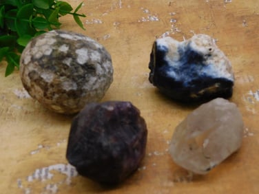 MIXED ROUGH ROCK ROCK STONE LAPIDARY SPECIMEN