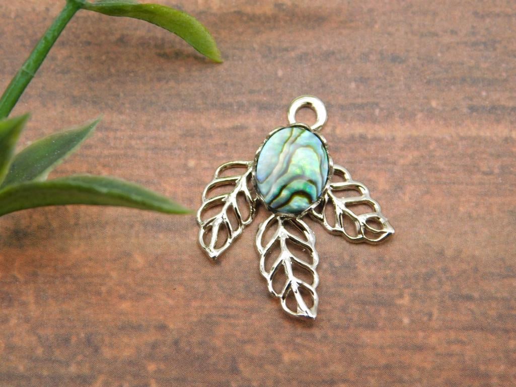 ABALONE STONE LEAF PENDANT ROCK STONE LAPIDARY SPECIMEN: ABALONE STONE LEAF PENDANT ROCK STONE LAPIDARY SPECIMEN