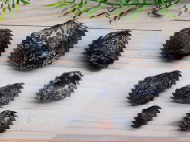 APACHE TEARS ROCK STONE LAPIDARY SPECIMEN