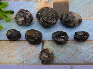 APACHE TEARS ROCK STONE LAPIDARY SPECIMEN